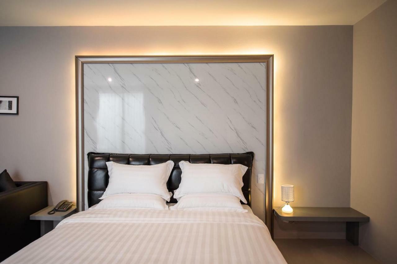The Valen Resort Bangkok Zewnętrze zdjęcie